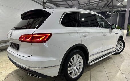 Volkswagen Touareg III, 2020 год, 5 500 000 рублей, 8 фотография