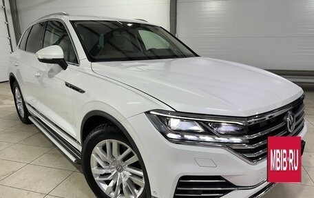 Volkswagen Touareg III, 2020 год, 5 500 000 рублей, 5 фотография