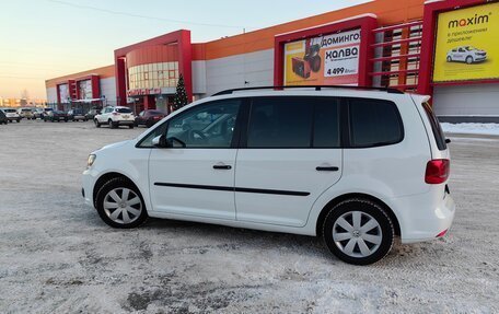 Volkswagen Touran III, 2014 год, 1 299 000 рублей, 4 фотография