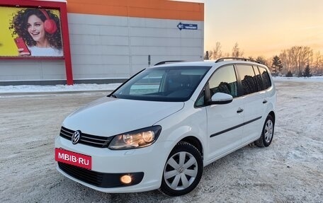 Volkswagen Touran III, 2014 год, 1 299 000 рублей, 3 фотография