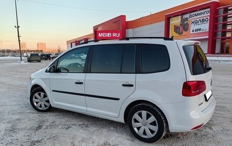 Volkswagen Touran III, 2014 год, 1 299 000 рублей, 6 фотография