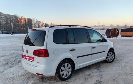 Volkswagen Touran III, 2014 год, 1 299 000 рублей, 9 фотография