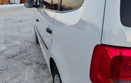 Volkswagen Touran III, 2014 год, 1 299 000 рублей, 14 фотография