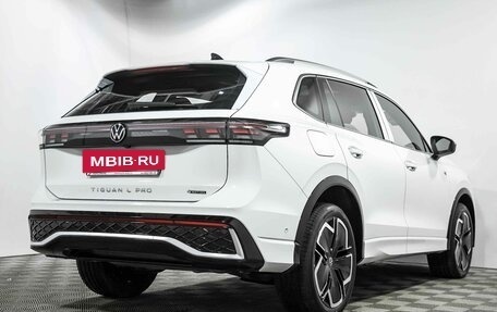 Volkswagen Tiguan, 2024 год, 5 928 000 рублей, 5 фотография