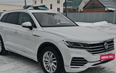 Volkswagen Touareg III, 2019 год, 4 200 000 рублей, 1 фотография