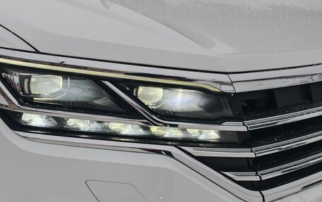 Volkswagen Touareg III, 2019 год, 4 200 000 рублей, 7 фотография