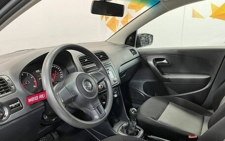 Volkswagen Polo VI (EU Market), 2015 год, 915 000 рублей, 23 фотография