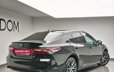 Toyota Camry, 2021 год, 3 550 000 рублей, 3 фотография