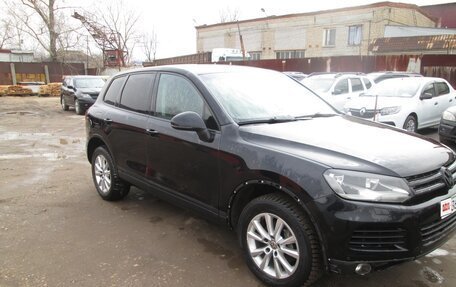 Volkswagen Touareg III, 2012 год, 1 595 000 рублей, 2 фотография