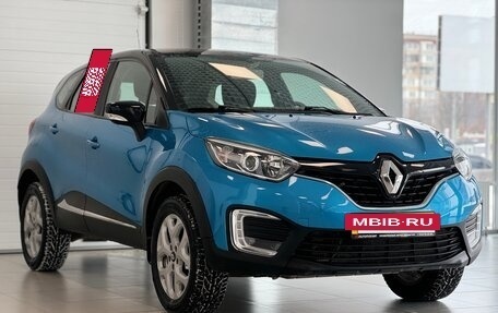 Renault Kaptur I рестайлинг, 2017 год, 1 366 000 рублей, 3 фотография