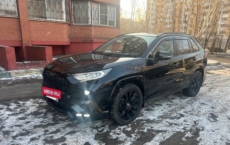 Toyota RAV4, 2021 год, 3 275 000 рублей, 3 фотография