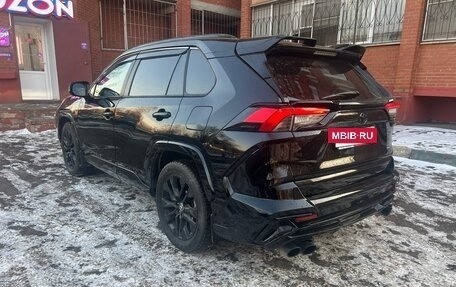 Toyota RAV4, 2021 год, 3 275 000 рублей, 4 фотография