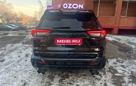 Toyota RAV4, 2021 год, 3 275 000 рублей, 5 фотография