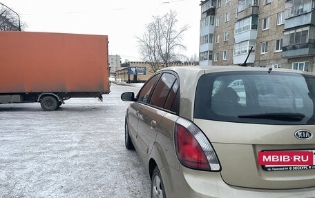 KIA Rio II, 2010 год, 600 000 рублей, 9 фотография