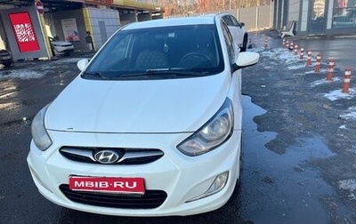 Hyundai Solaris II рестайлинг, 2013 год, 500 000 рублей, 1 фотография