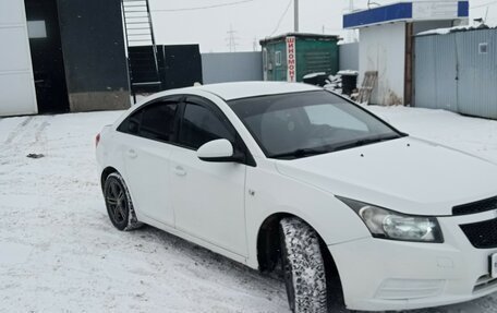 Chevrolet Cruze II, 2011 год, 710 000 рублей, 2 фотография