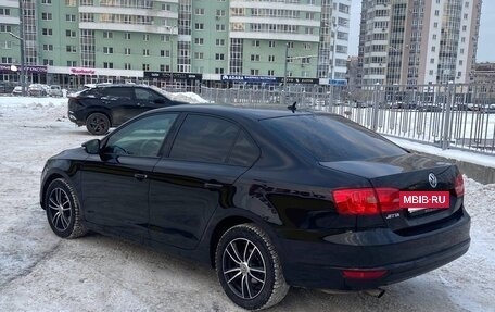 Volkswagen Jetta VI, 2012 год, 860 000 рублей, 2 фотография