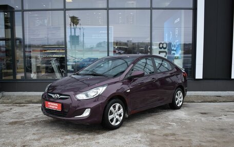 Hyundai Solaris II рестайлинг, 2012 год, 750 000 рублей, 1 фотография