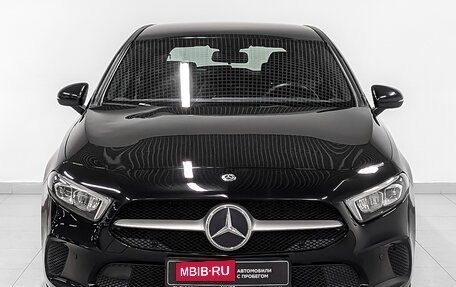 Mercedes-Benz A-Класс, 2019 год, 2 325 000 рублей, 2 фотография