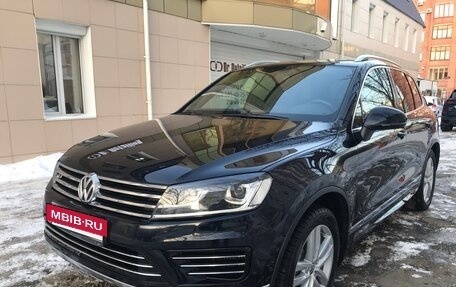 Volkswagen Touareg III, 2017 год, 4 050 000 рублей, 2 фотография