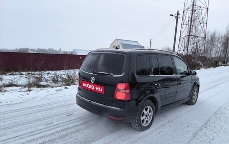 Volkswagen Touran III, 2007 год, 500 000 рублей, 4 фотография