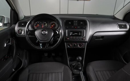 Volkswagen Polo VI (EU Market), 2017 год, 1 049 000 рублей, 6 фотография