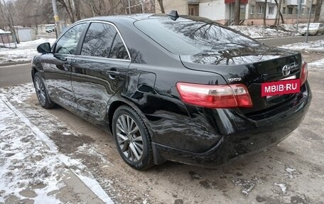 Toyota Camry, 2011 год, 1 380 000 рублей, 2 фотография