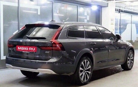 Volvo V90 Cross Country I рестайлинг, 2021 год, 3 860 000 рублей, 4 фотография