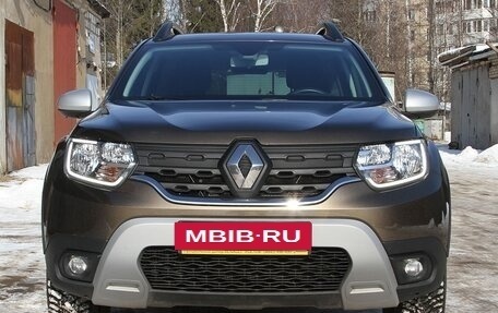 Renault Duster, 2022 год, 2 350 000 рублей, 4 фотография