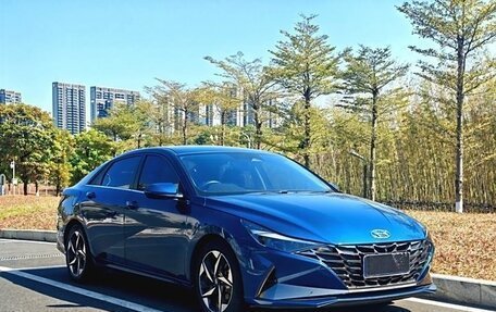 Hyundai Elantra, 2021 год, 1 340 000 рублей, 3 фотография