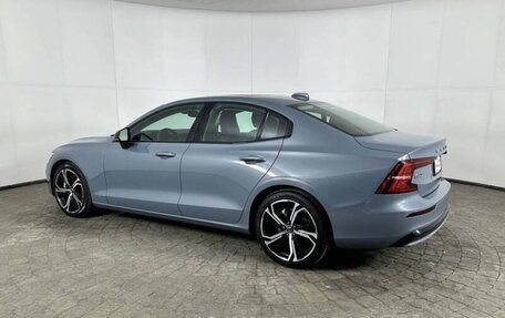 Volvo S60 III, 2024 год, 3 900 000 рублей, 3 фотография