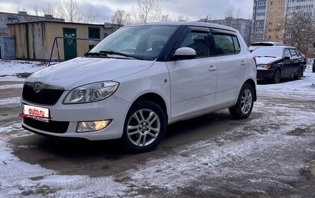 Skoda Fabia II, 2013 год, 815 000 рублей, 2 фотография