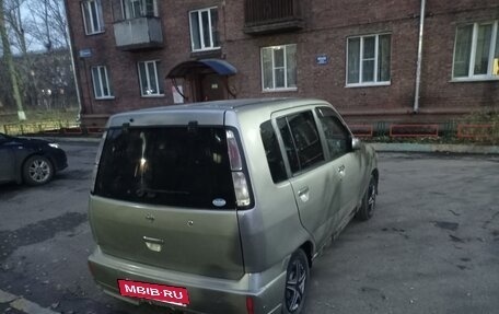 Nissan Cube II, 2001 год, 250 000 рублей, 2 фотография