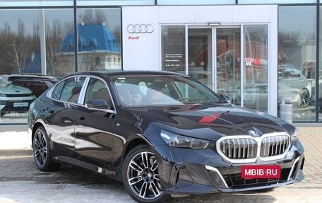 BMW 5 серия, 2024 год, 9 900 000 рублей, 3 фотография