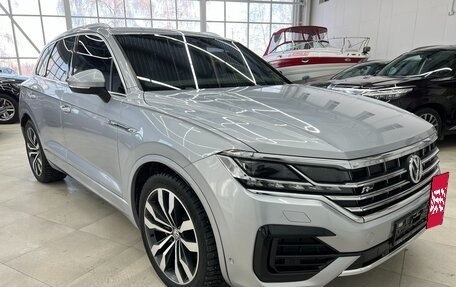 Volkswagen Touareg III, 2018 год, 4 490 000 рублей, 2 фотография