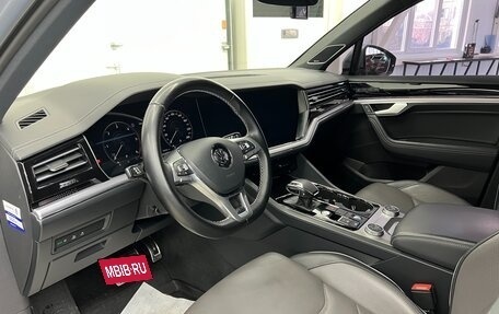 Volkswagen Touareg III, 2018 год, 4 490 000 рублей, 6 фотография