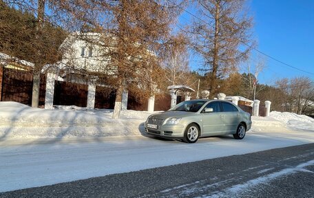 Toyota Avensis III рестайлинг, 2004 год, 900 000 рублей, 16 фотография