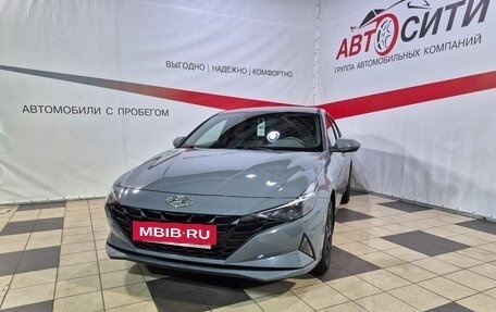 Hyundai Elantra, 2022 год, 2 150 000 рублей, 3 фотография