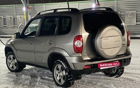 Chevrolet Niva I рестайлинг, 2010 год, 500 000 рублей, 6 фотография