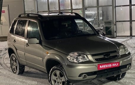 Chevrolet Niva I рестайлинг, 2010 год, 500 000 рублей, 2 фотография