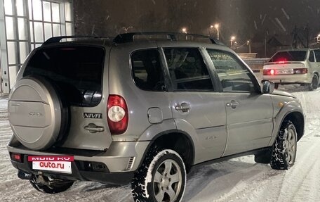 Chevrolet Niva I рестайлинг, 2010 год, 500 000 рублей, 4 фотография