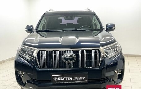 Toyota Land Cruiser Prado 150 рестайлинг 2, 2017 год, 5 850 000 рублей, 2 фотография