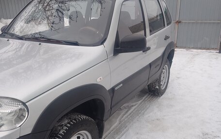 Chevrolet Niva I рестайлинг, 2012 год, 480 000 рублей, 4 фотография