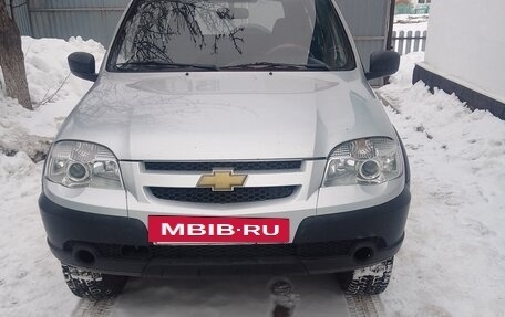 Chevrolet Niva I рестайлинг, 2012 год, 480 000 рублей, 3 фотография