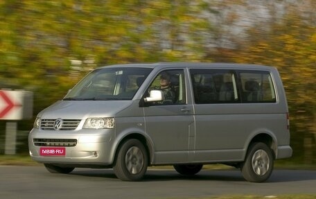 Volkswagen Caravelle T5, 2006 год, 1 200 000 рублей, 1 фотография