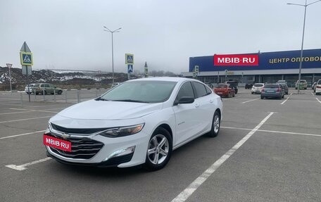 Chevrolet Malibu IX, 2020 год, 1 500 000 рублей, 6 фотография