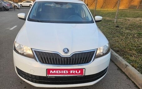 Skoda Rapid I, 2017 год, 1 050 000 рублей, 2 фотография