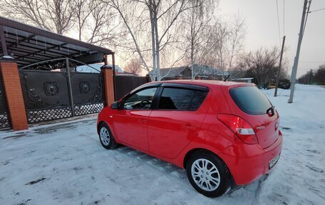 Hyundai i20 IB рестайлинг, 2009 год, 700 000 рублей, 4 фотография