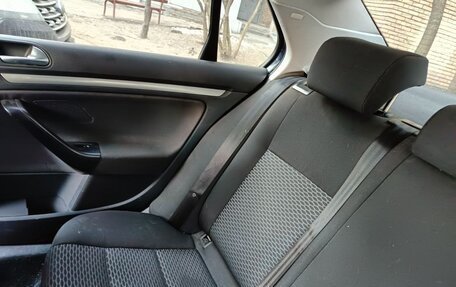 Volkswagen Jetta VI, 2009 год, 650 000 рублей, 11 фотография