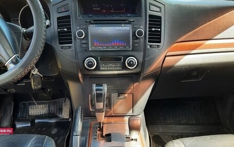 Mitsubishi Pajero IV, 2008 год, 1 600 000 рублей, 10 фотография